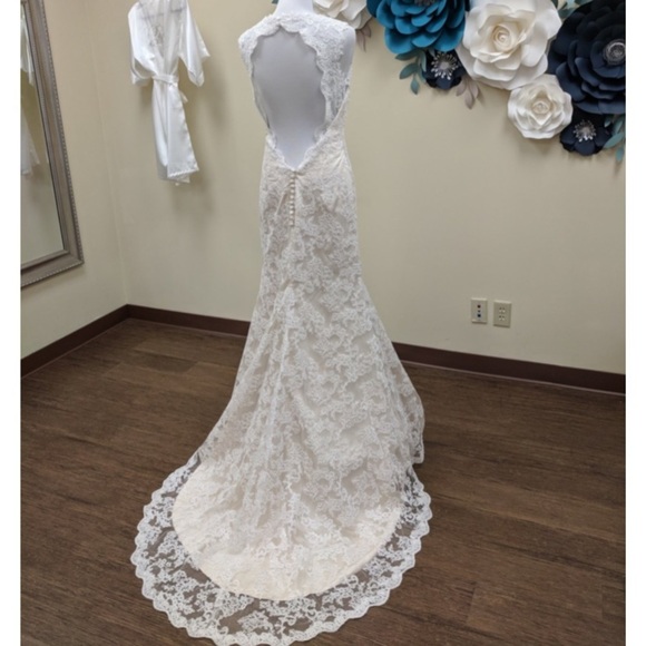 Mermaid lace wedding dress bridal gown Sample 8 street Size 4 6 recommended - Picture 8 of 13